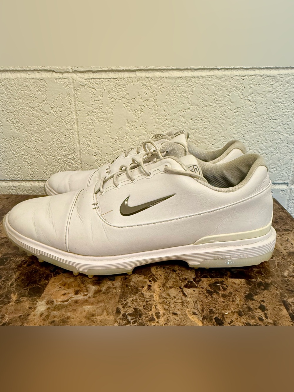 NIKE GOLF SHOES